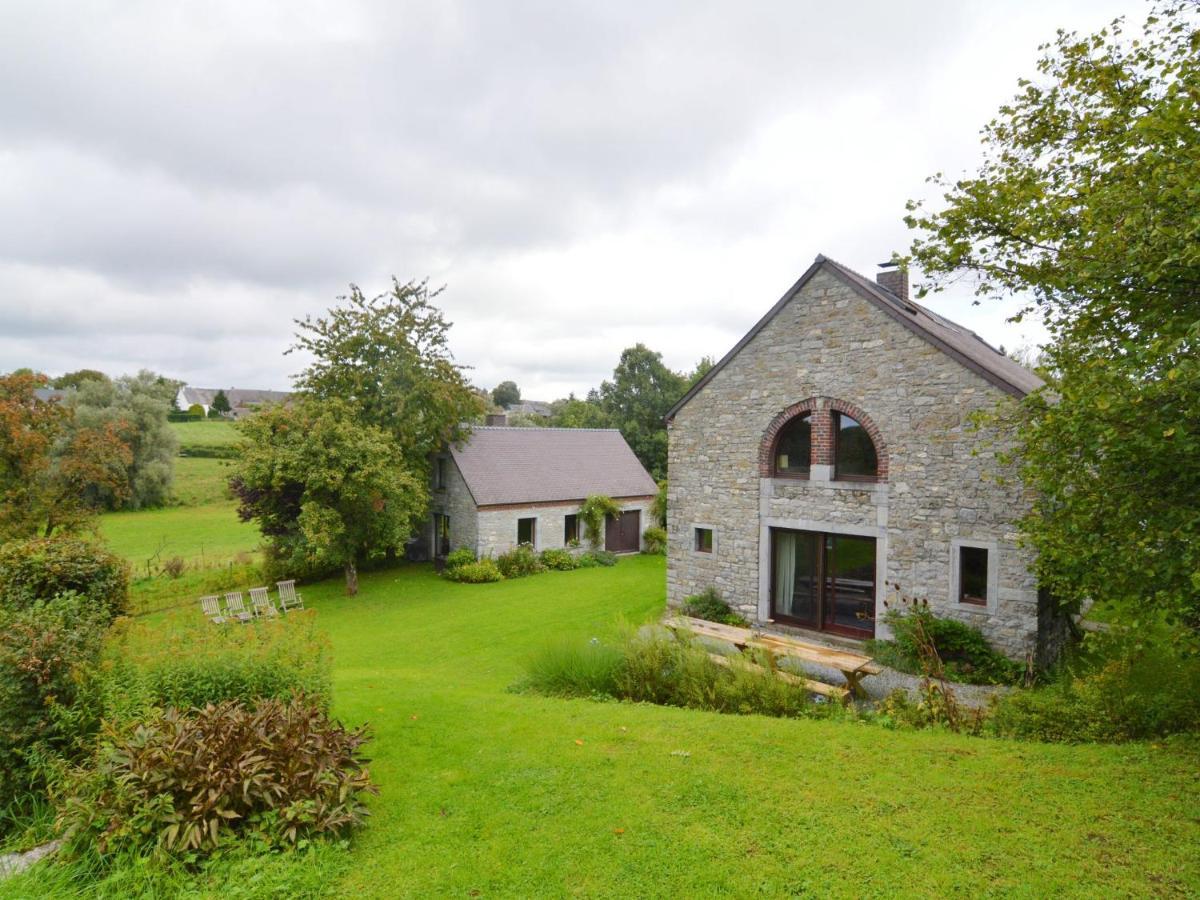 Quaint Holiday Home In Robechies Amid Meadows Chimay Extérieur photo